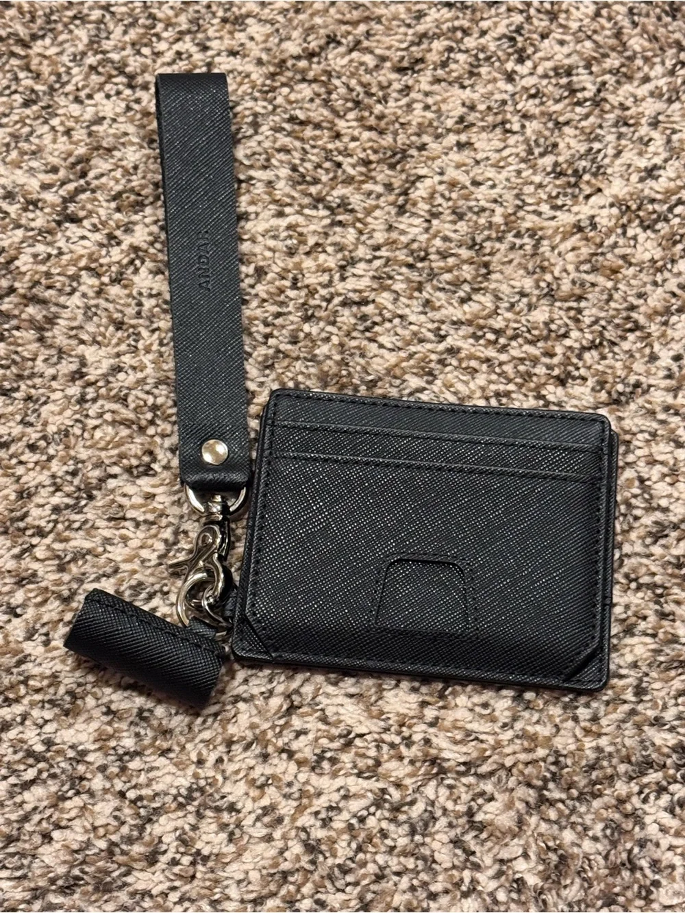 Andar jet black